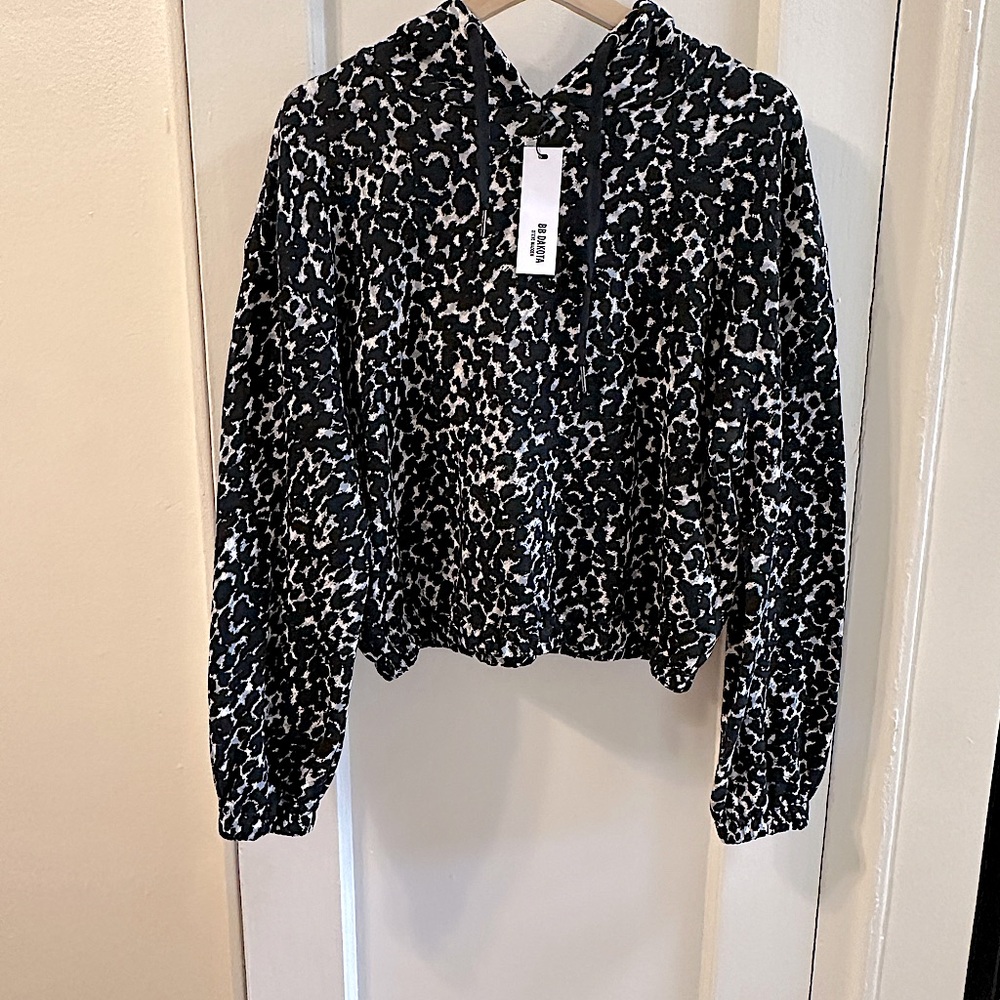 Steve Madden Sweatshirt